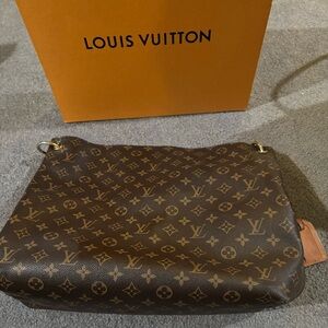 Louis Vuitton Graceful MM